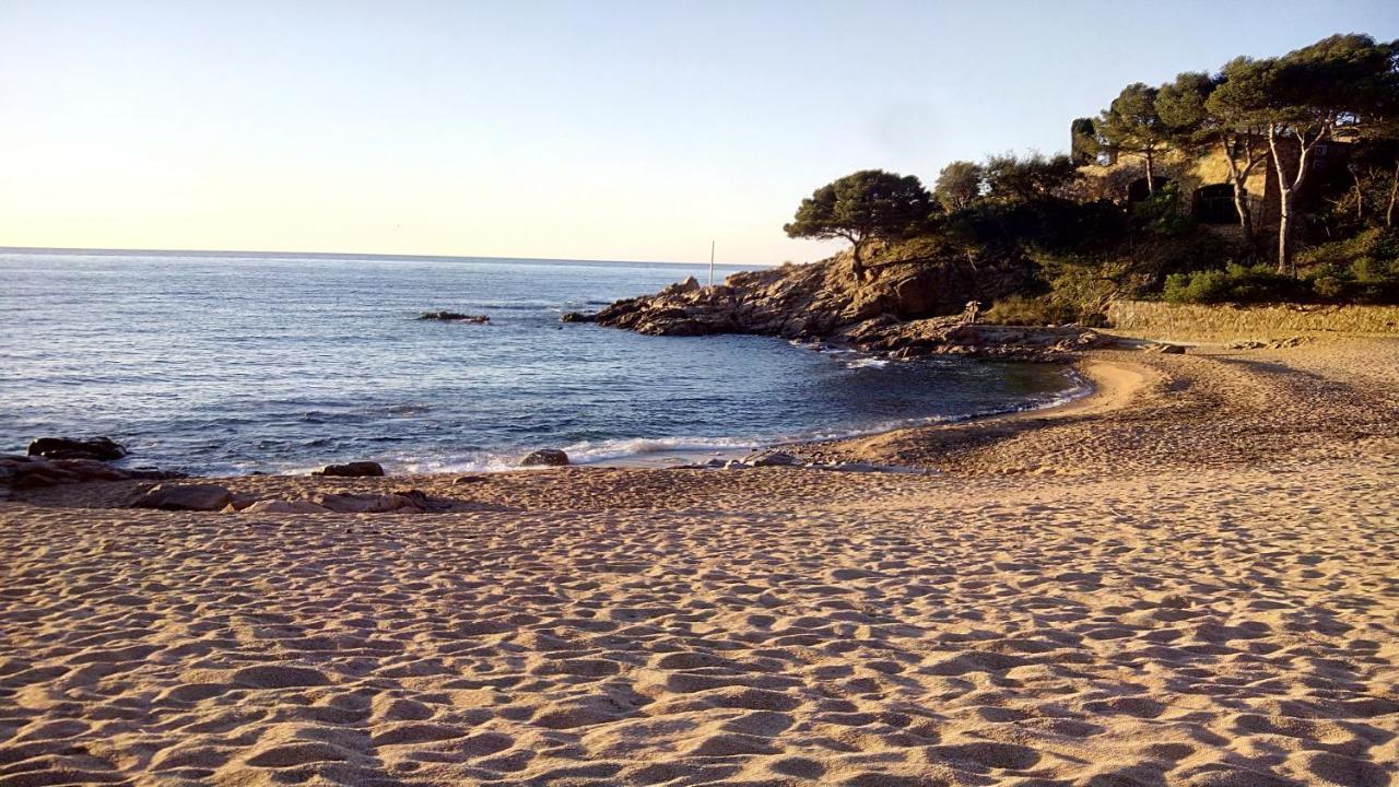 ⭑ Sea Views + Private Beach. What Else? ⭑ Apartment Tossa de Mar Exterior photo