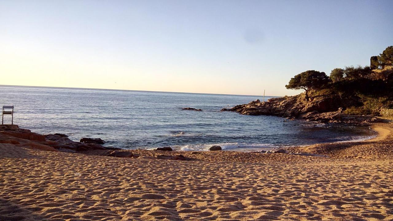 ⭑ Sea Views + Private Beach. What Else? ⭑ Apartment Tossa de Mar Exterior photo